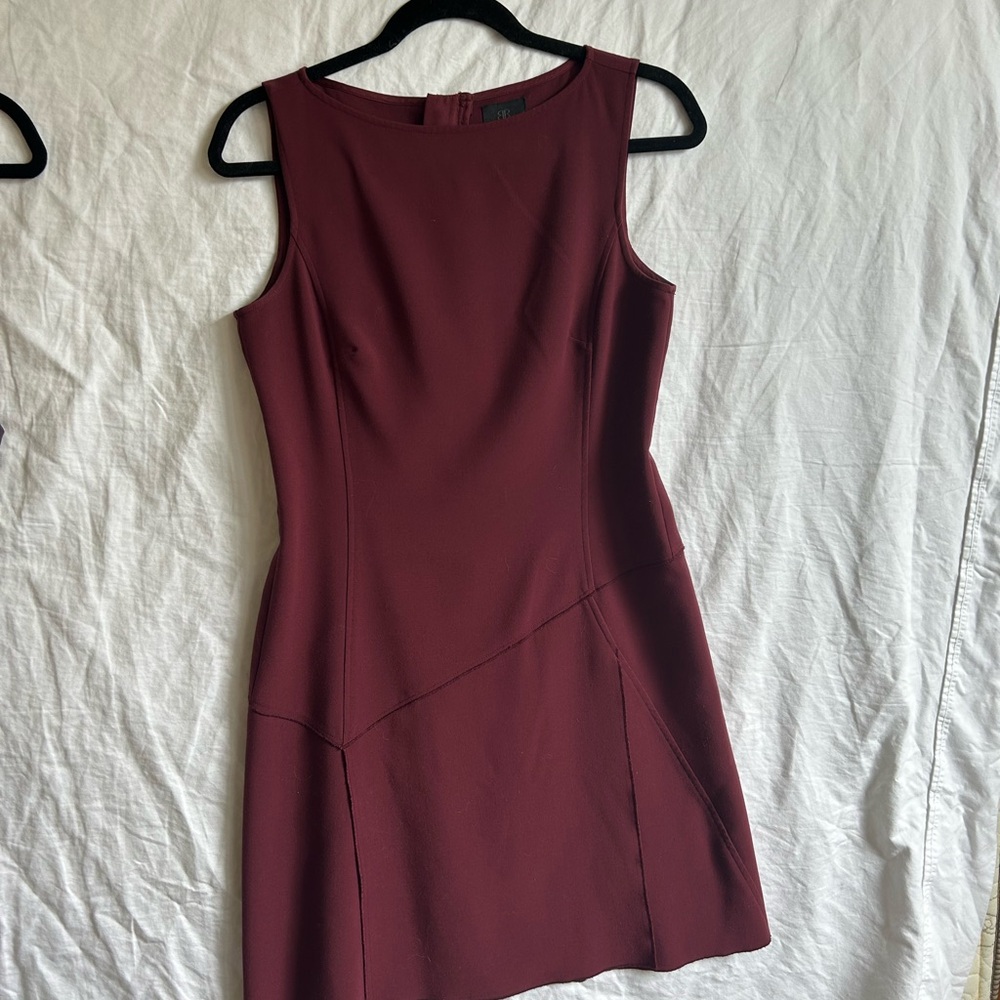 Elegant Burgundy Sleeveless Dress